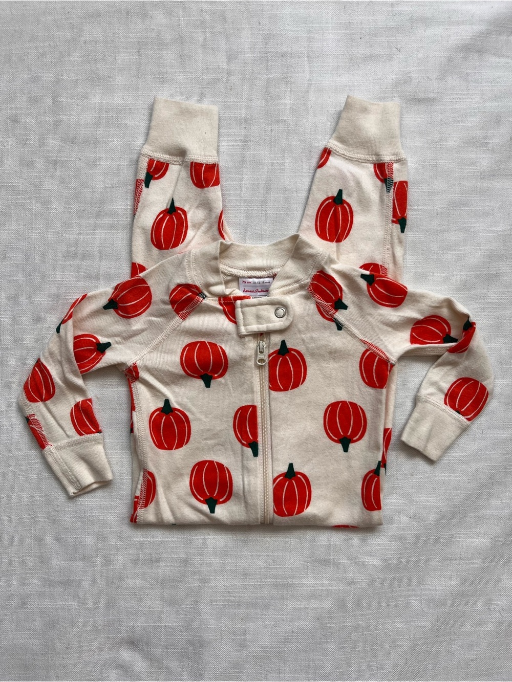 Hanna Andersson Halloween Pumpkin Sleeper. 100% Cotton. 12-18 months.